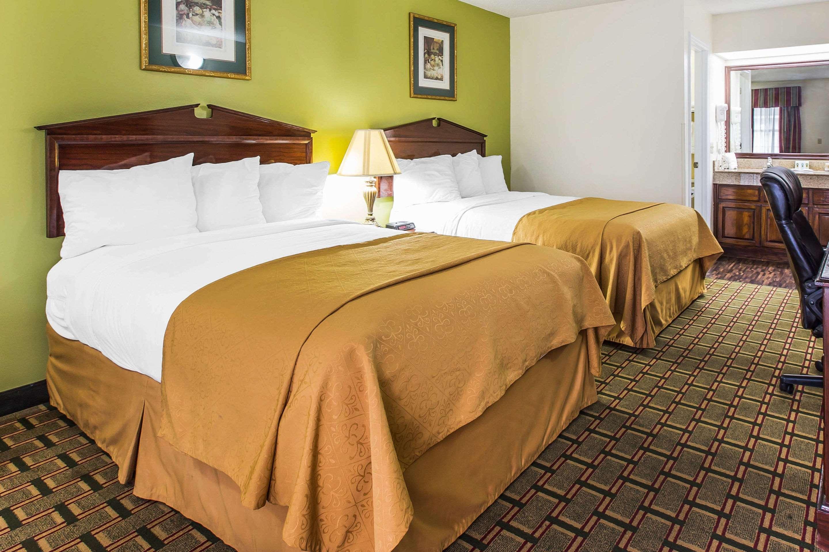 Quality Inn Eastman Buitenkant foto