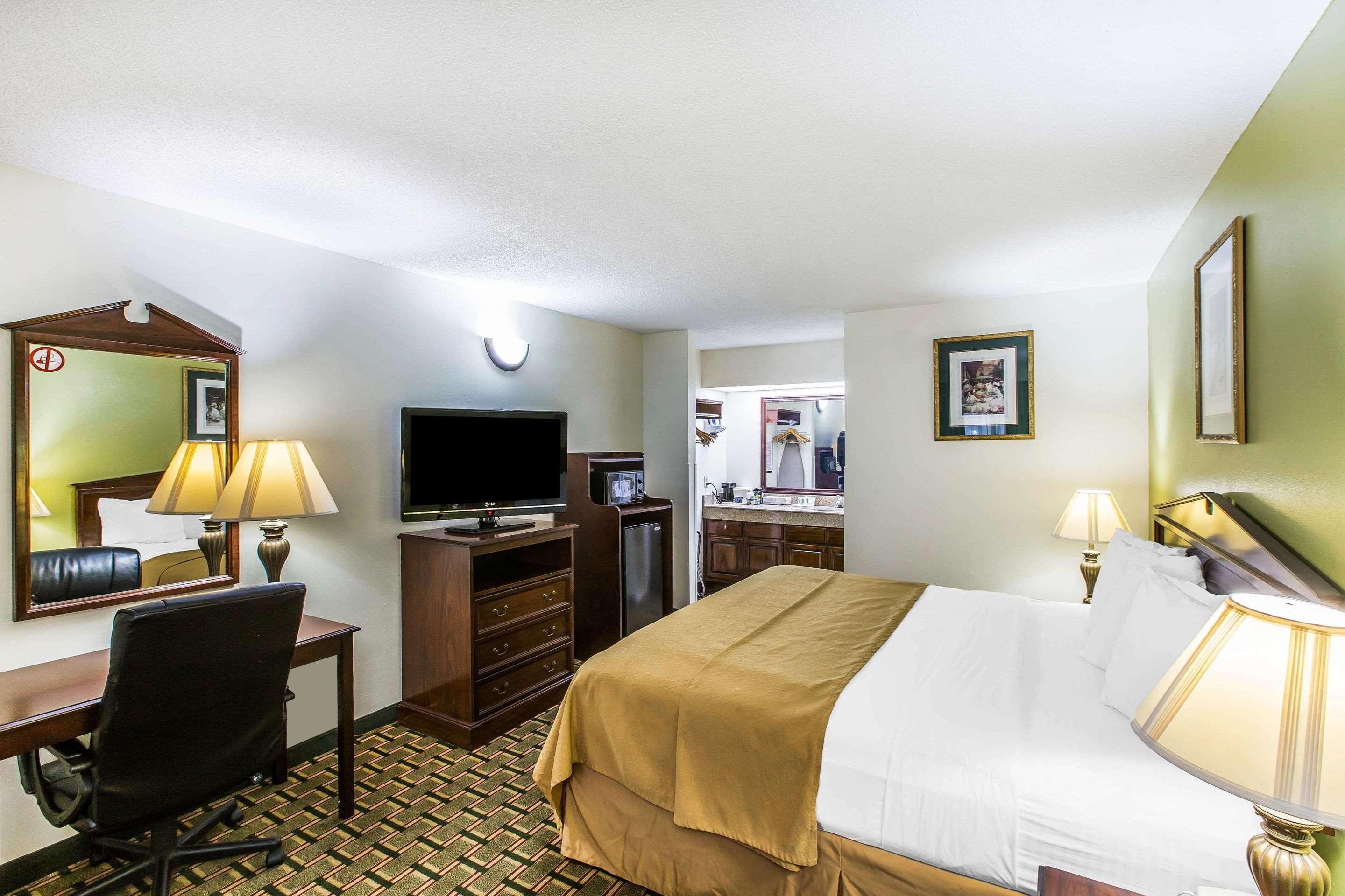 Quality Inn Eastman Buitenkant foto