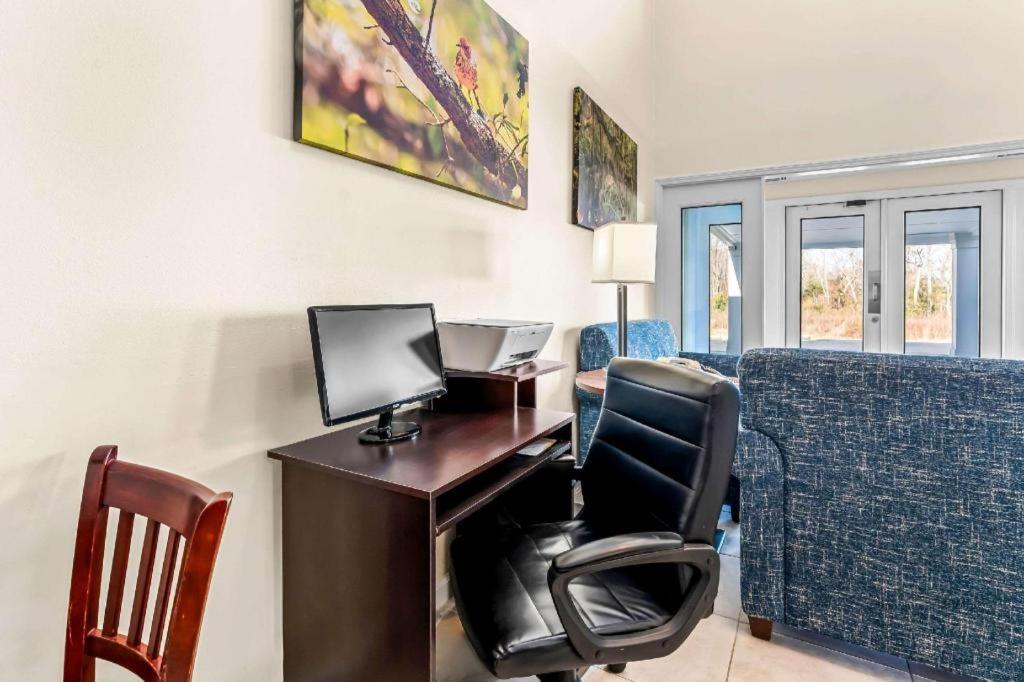 Quality Inn Eastman Buitenkant foto