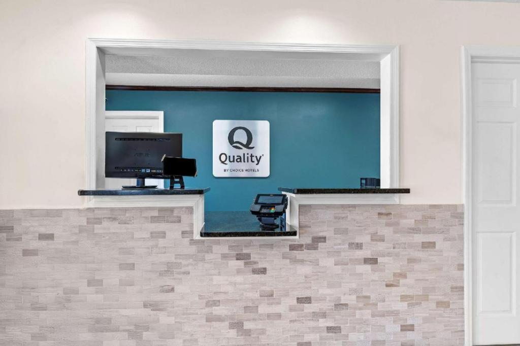 Quality Inn Eastman Buitenkant foto