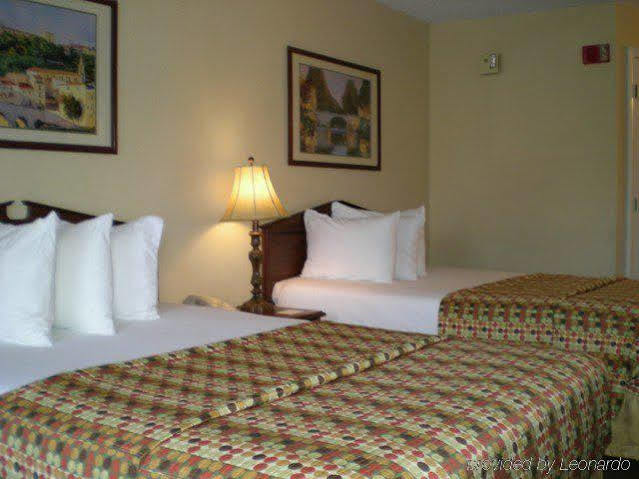 Quality Inn Eastman Buitenkant foto